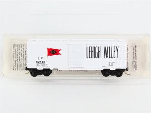 N Scale Micro-Trains 20126 LV Lehigh Valley 40' Standard Box Car Single Door RTR
