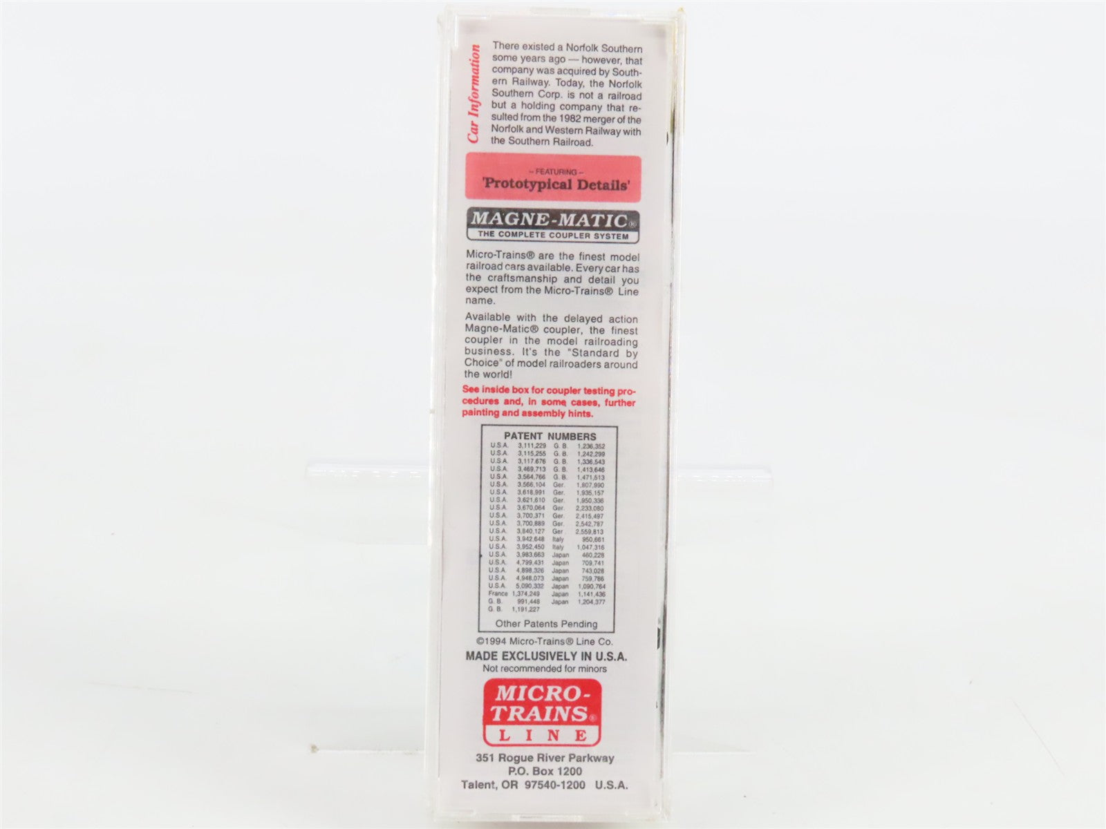 N Scale Micro-Trains 27230 SOU Norfolk Southern 50' Box Car 584877 RTR
