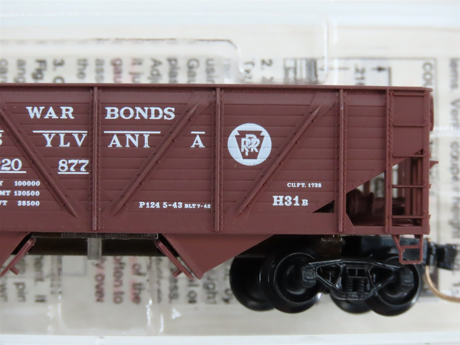 N Scale Micro-Trains 57100 PRR Pennsylvania 33' 2-Bay Hopper 220877 RTR