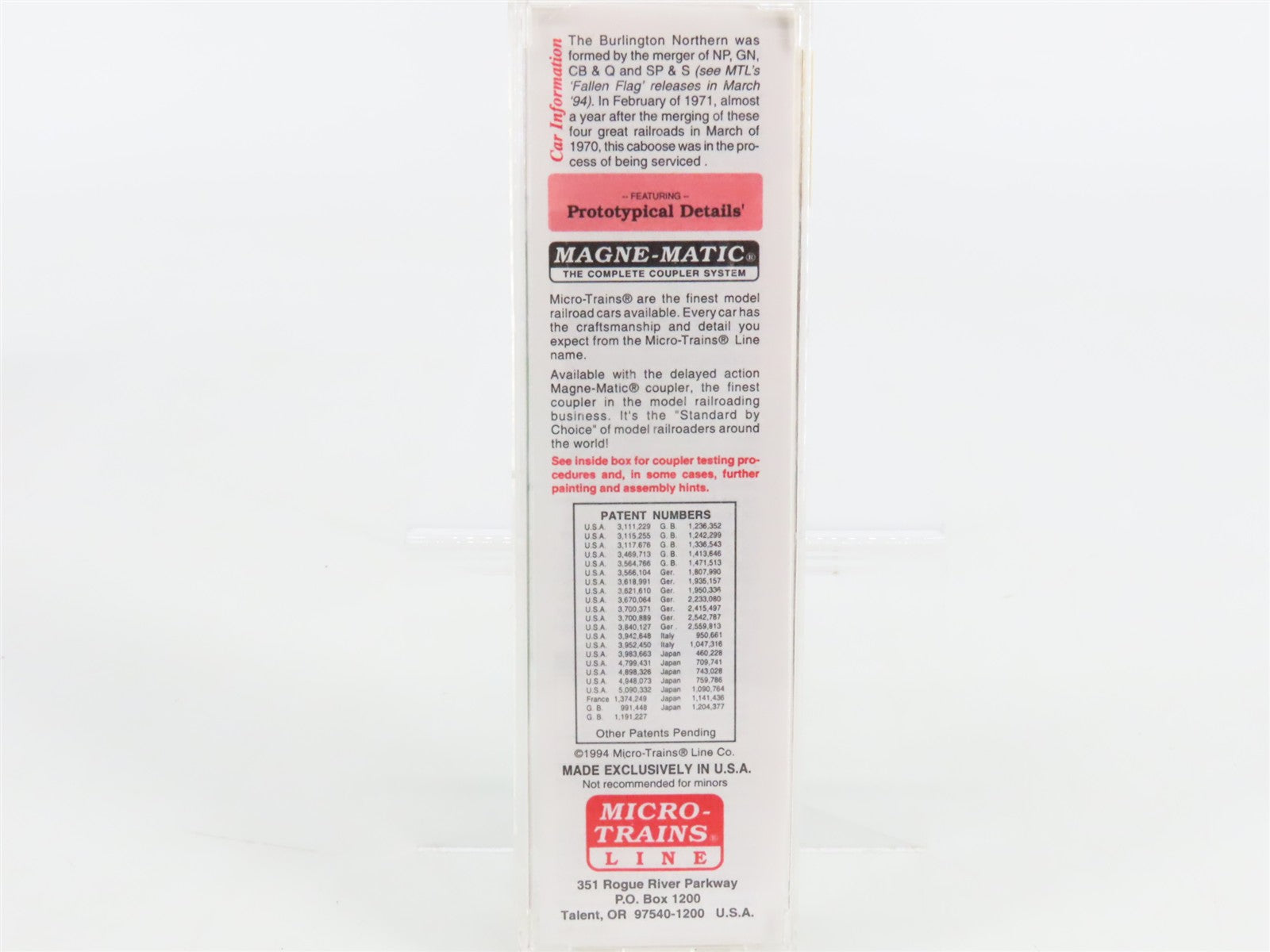N Scale Micro-Trains 51090 BN Burlington Northern 34' Wood-Sheathed Caboose RTR