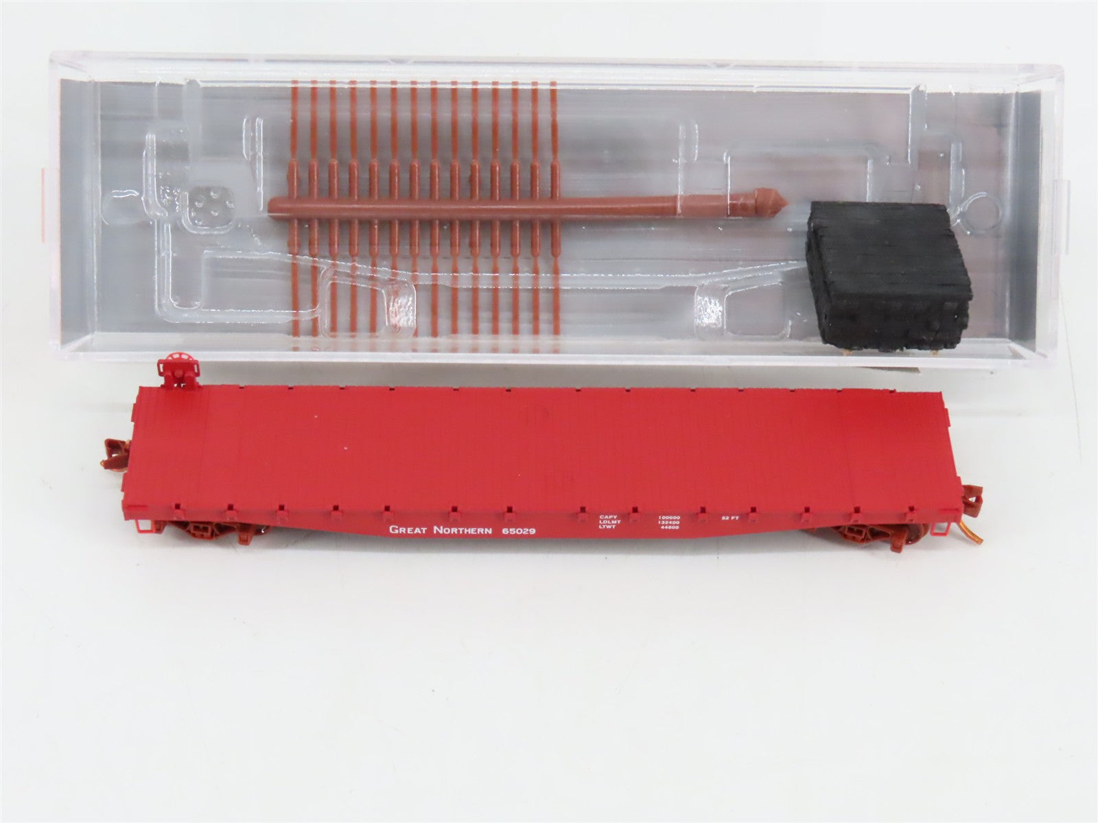N Scale Micro-Trains NSE MTL 12-29 GN Great Northern 50' Flat Car 65029 w/ Load