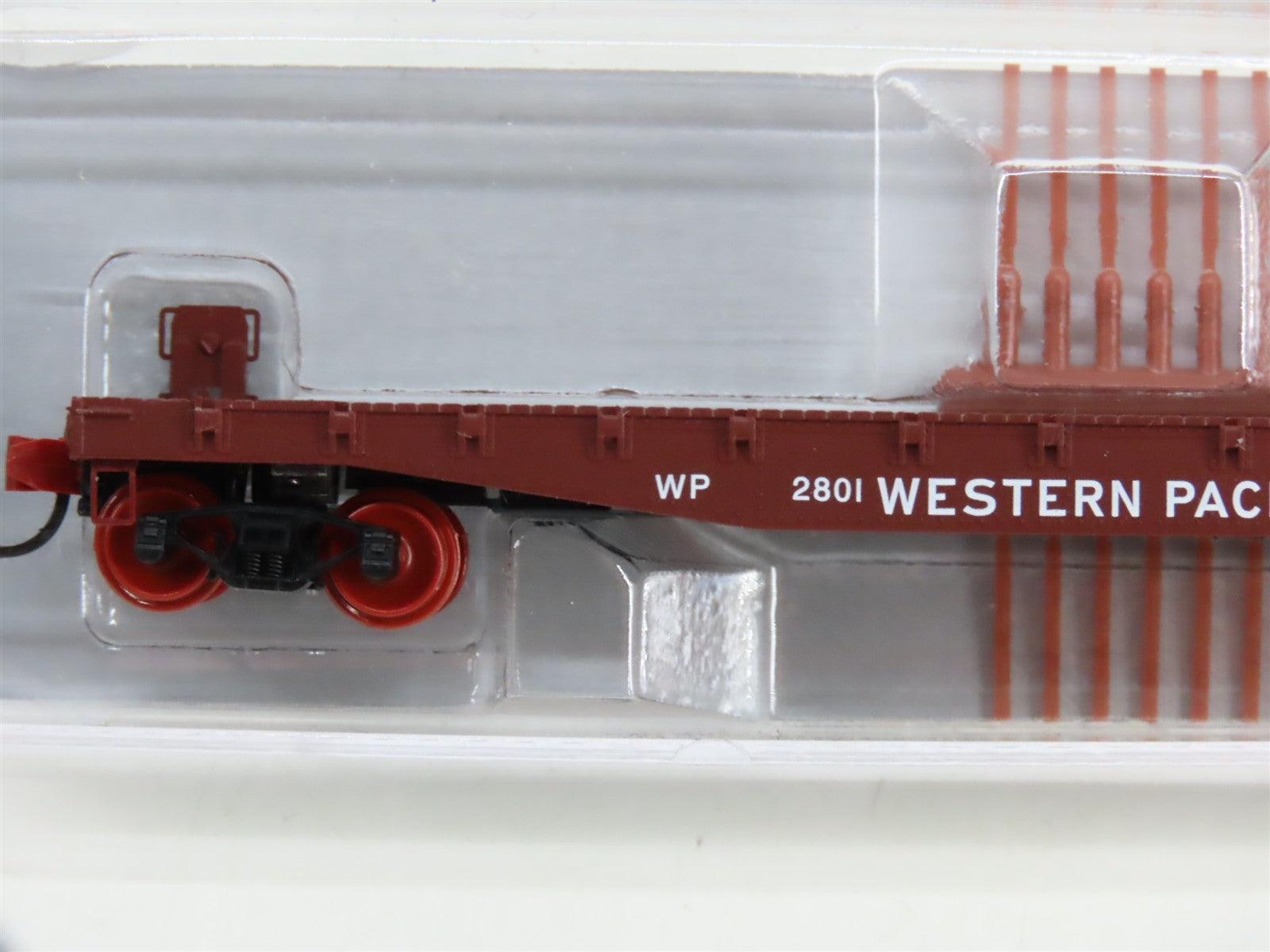 N Scale Micro-Trains 04591093 WP Western Pacific 50' Flat Car 2801 RTR