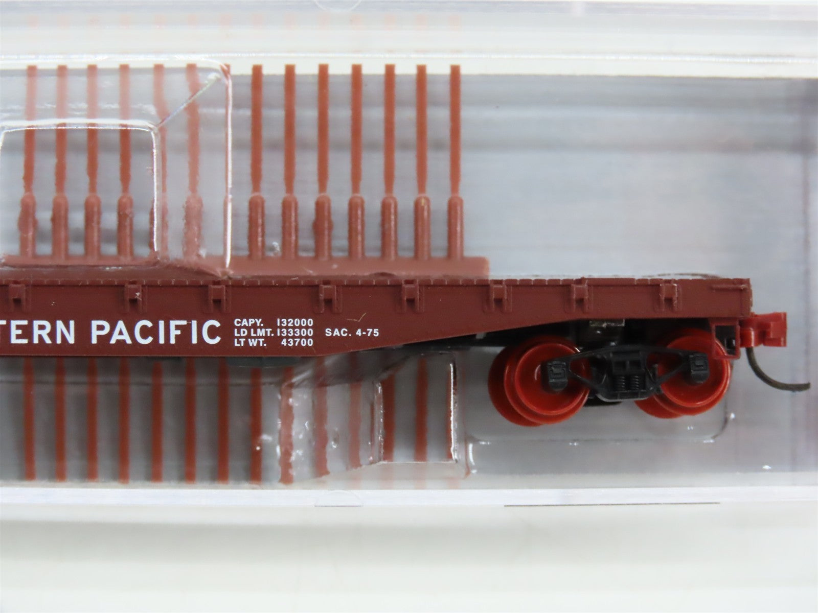 N Scale Micro-Trains 04591093 WP Western Pacific 50' Flat Car 2801 RTR