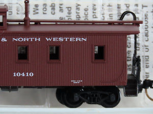 N Kadee Micro-Trains MTL 50200 CNW Chicago & North Western 34' Caboose 10410 RTR