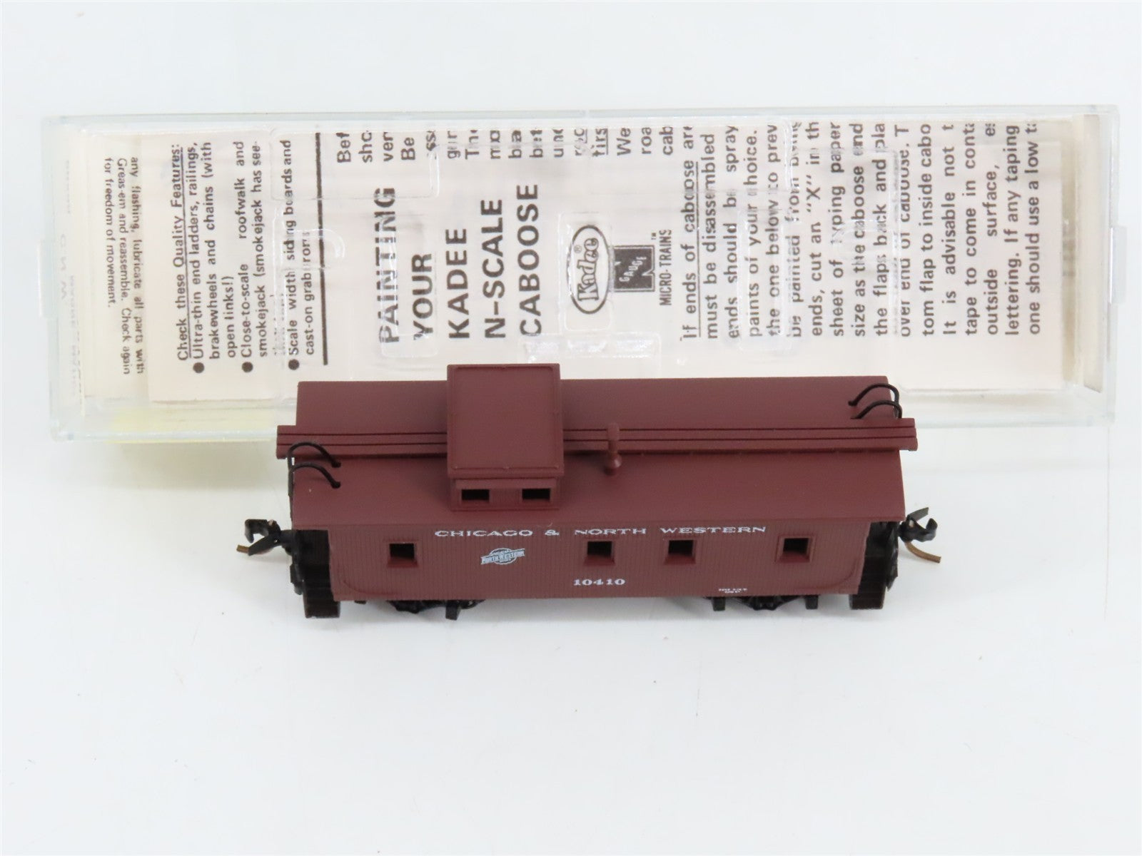 N Kadee Micro-Trains MTL 50200 CNW Chicago & North Western 34' Caboose 10410 RTR