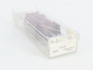 N Kadee Micro-Trains MTL 50200 CNW Chicago & North Western 34' Caboose 10410 RTR