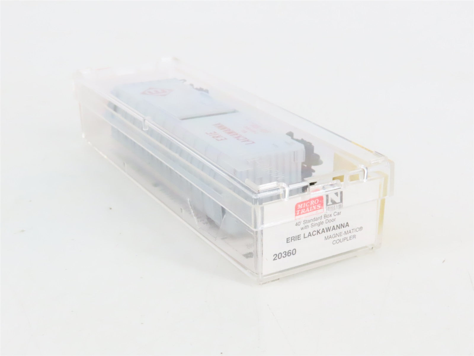N Scale Micro-Trains MTL 20360 EL Erie Lackawanna 40' Box Car 74632 RTR