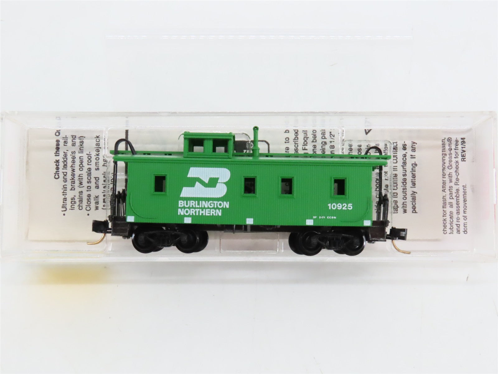 N Scale Micro-Trains MTL 51090 Burlington Northern 34' Wood-Sheathed Caboose RTR