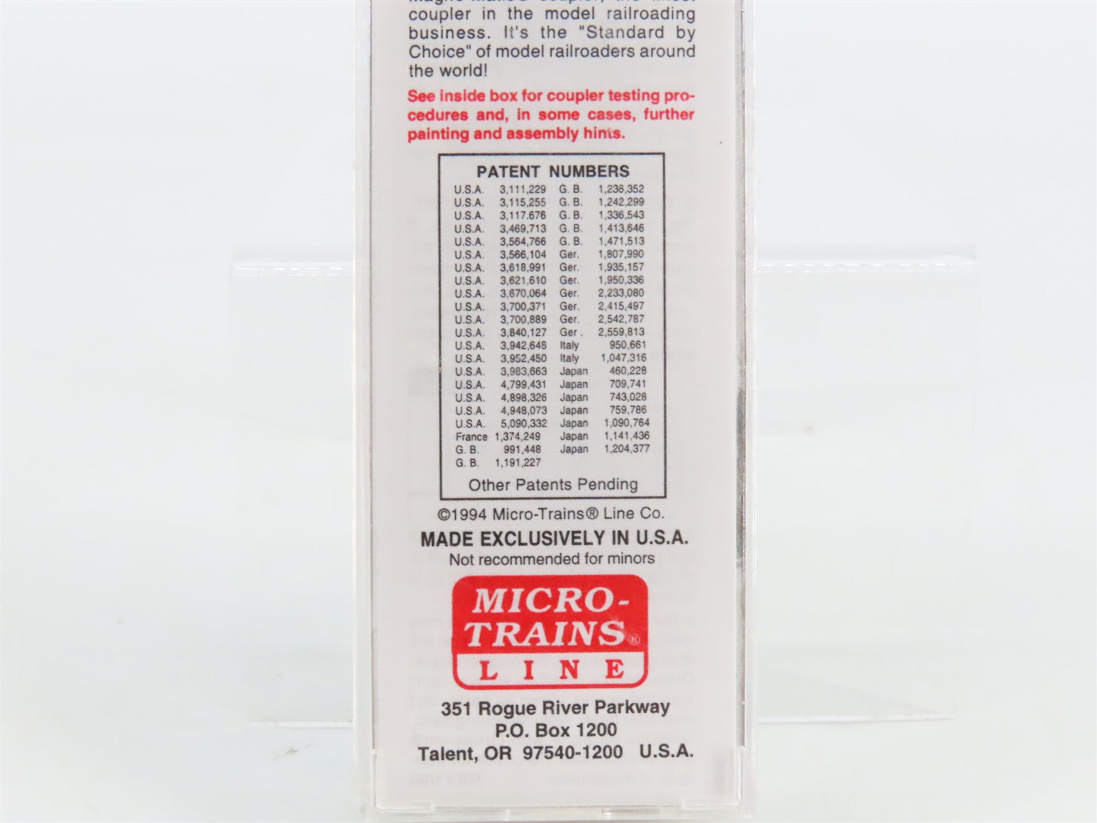 N Scale Micro-Trains MTL 29030 NP Northern Pacific 40' Box Car 8006 RTR
