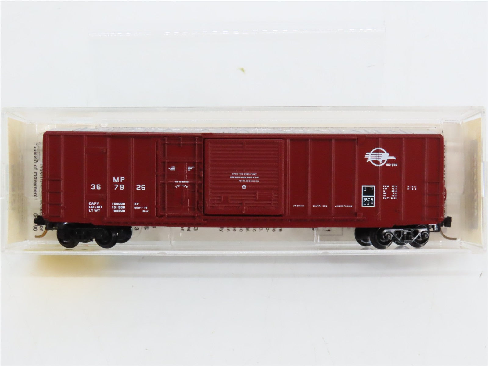 N Scale Micro-Trains MTL 26040 MP Missouri Pacific 50' Box Car 367926 RTR