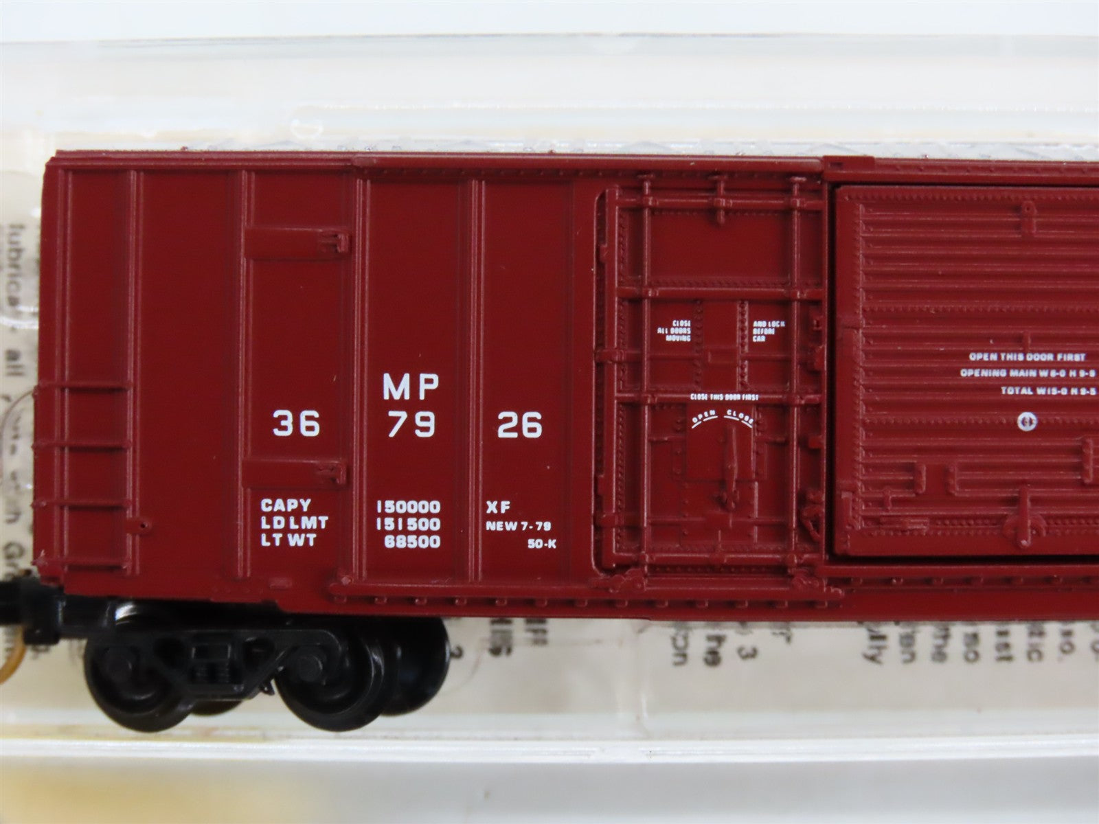 N Scale Micro-Trains MTL 26040 MP Missouri Pacific 50' Box Car 367926 RTR