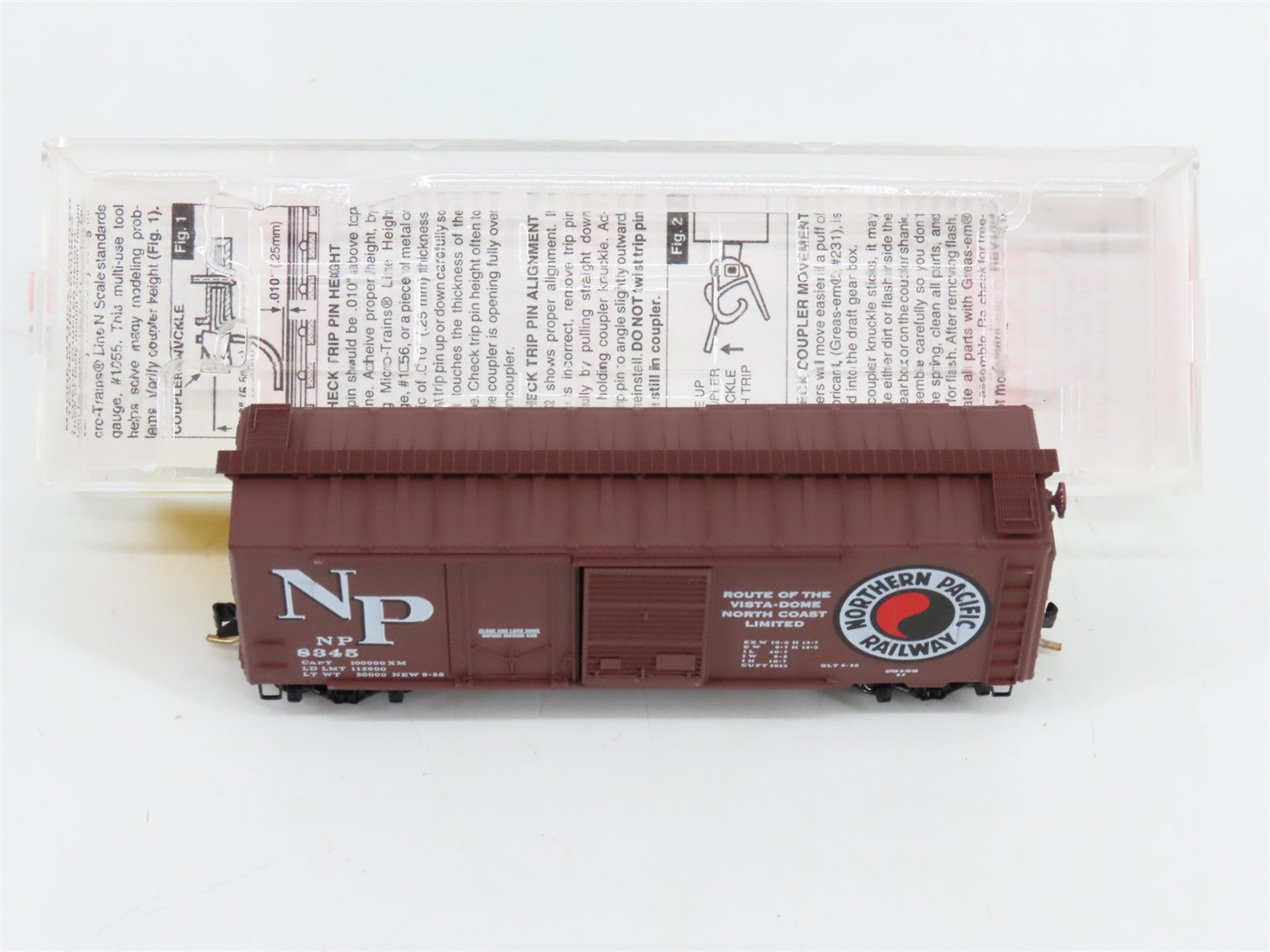 N Scale Micro-Trains MTL 22040 NP Northern Pacific 40' Box Car 8345 RTR