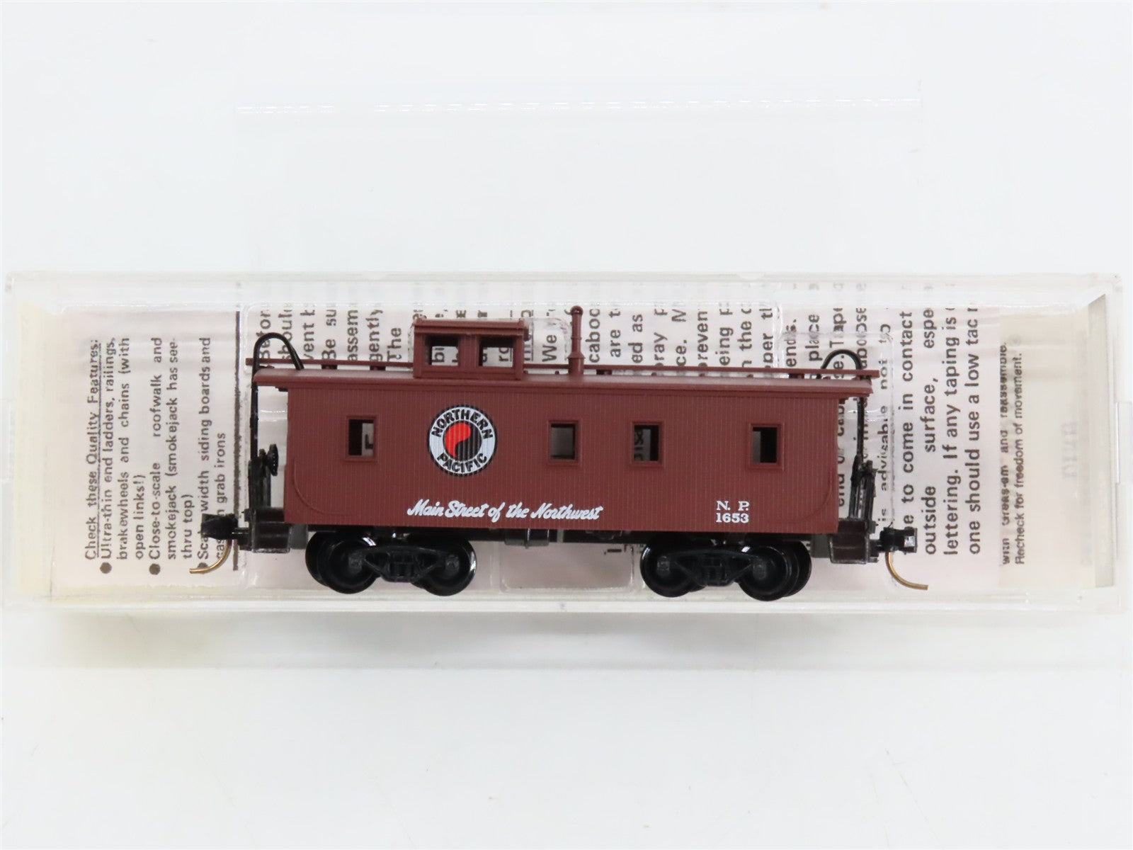 N Scale Micro-Trains MTL 51050 NP Northern Pacific 34' Wood-Sheathed Caboose RTR