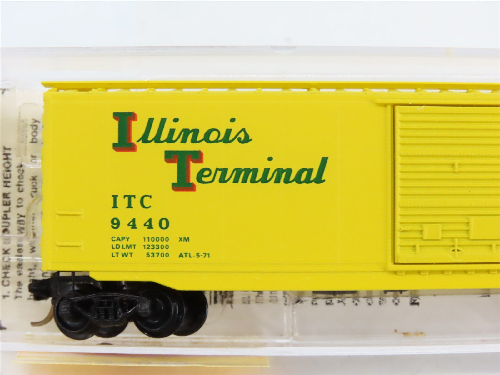 N Scale Micro-Trains MTL 31010 ITC Illinois Terminal 50' Box Car 9440 RTR