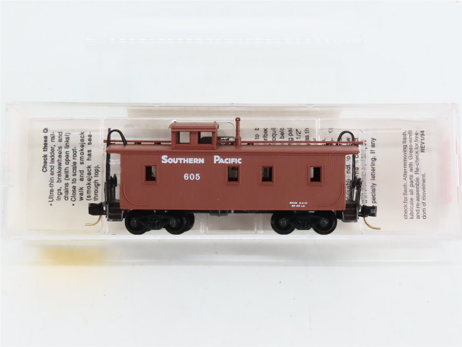N Scale Micro-Trains MTL 51150 SP Southern Pacific 34' Wood Sheathed Caboose RTR