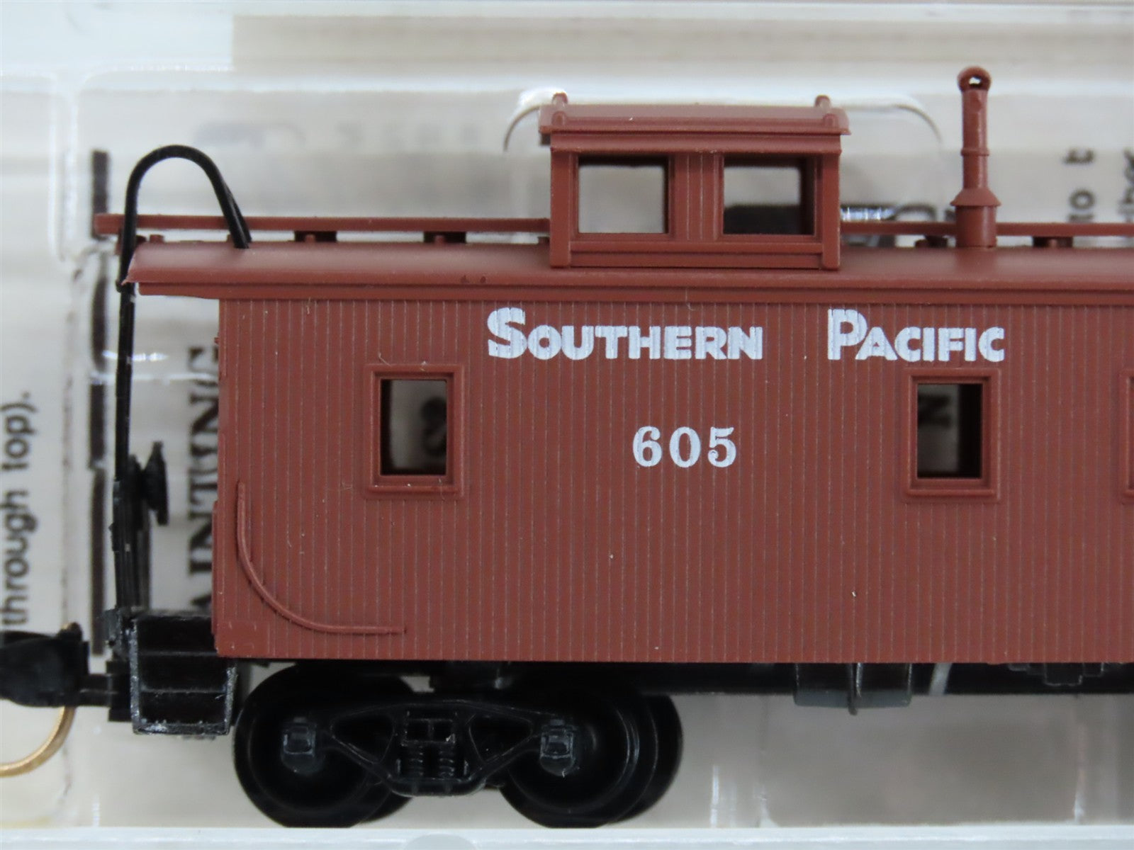 N Scale Micro-Trains MTL 51150 SP Southern Pacific 34' Wood Sheathed Caboose RTR