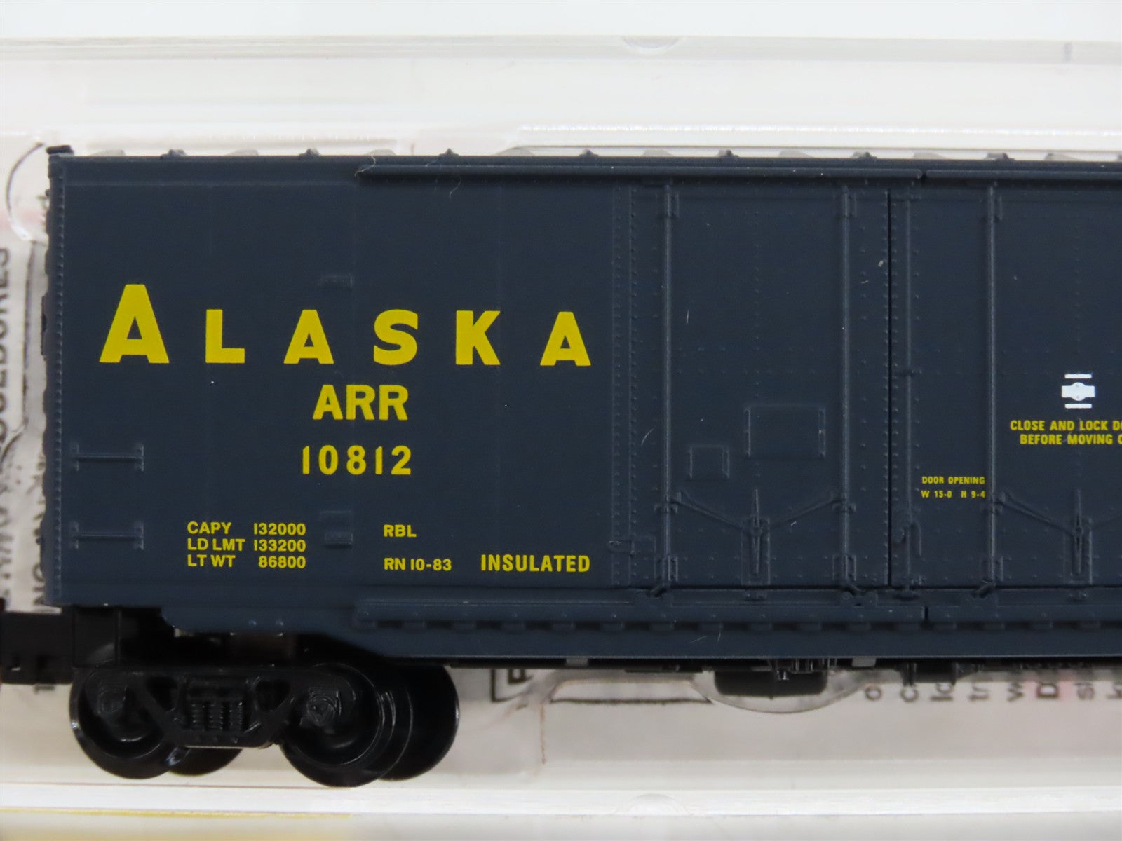 N Scale Micro-Trains MTL 75010 ARR Alaska Railroad 50' Plug Door Box Car RTR