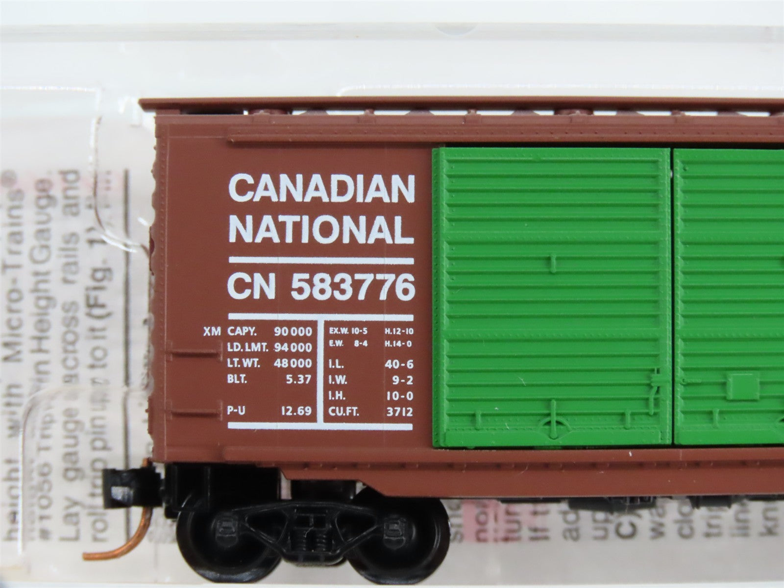 N Scale Micro-Trains MTL 23070 CN Canadian National 40' Box Car 583776 RTR