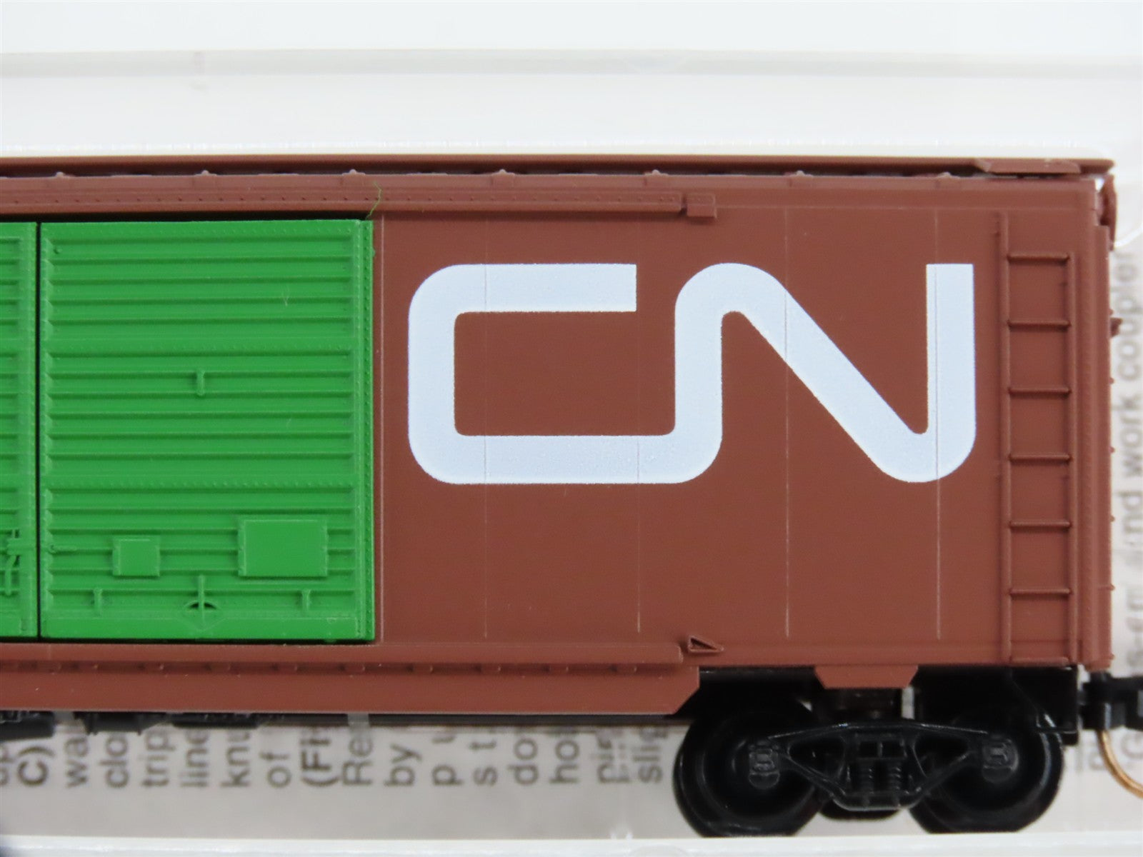 N Scale Micro-Trains MTL 23070 CN Canadian National 40' Box Car 583776 RTR