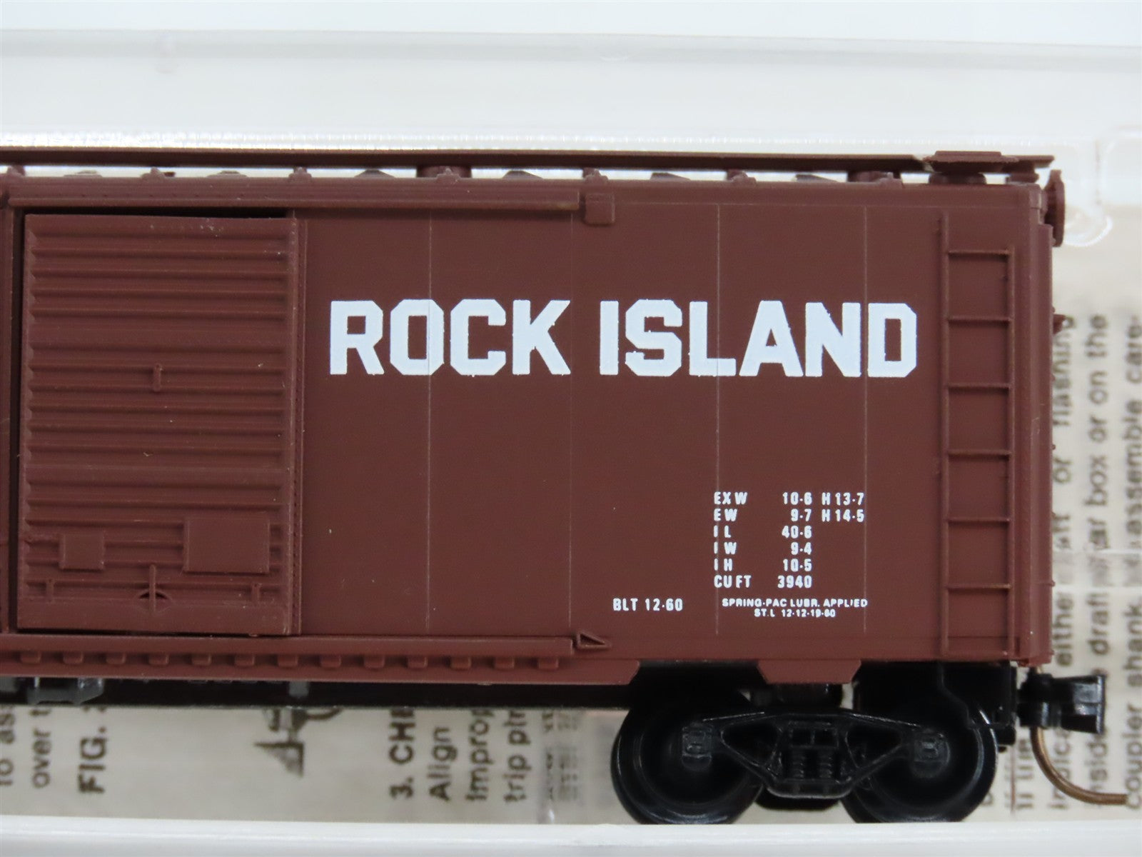 N Scale Micro-Trains MTL 22060 Rock Island 40' Plug and Sliding Door Box Car RTR