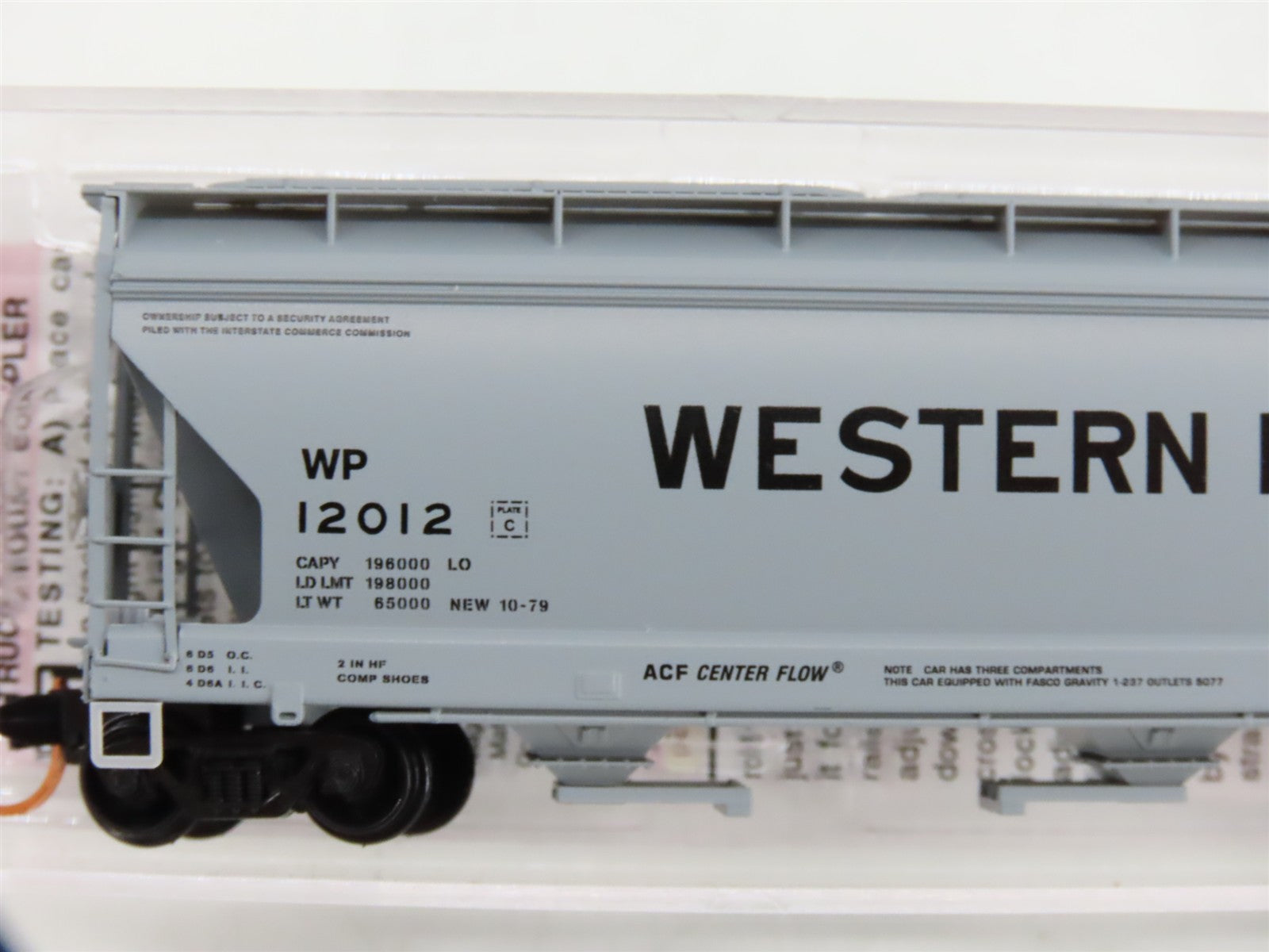 N Scale Micro-Trains MTL 09400370 WP Western Pacific 3-Bay Covered Hopper RTR
