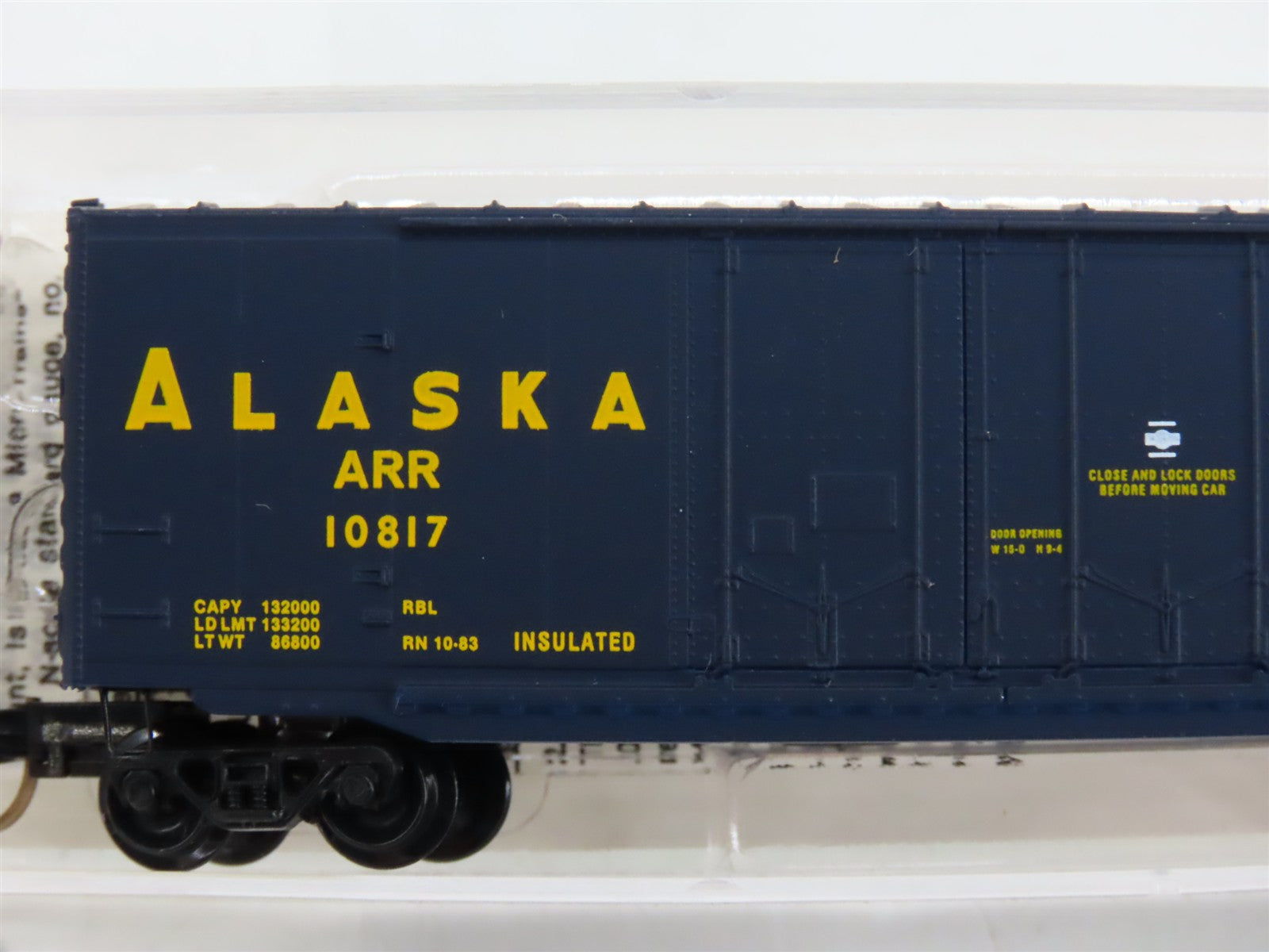 N Scale Micro-Trains MTL 75010 ARR Alaska 50' Plug Door Box Car 10817 RTR