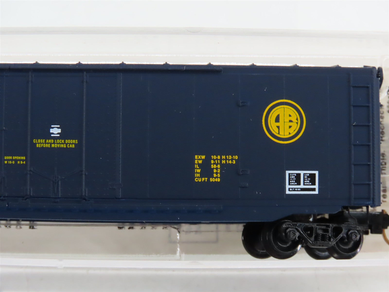 N Scale Micro-Trains MTL 75010 ARR Alaska 50' Plug Door Box Car 10817 RTR