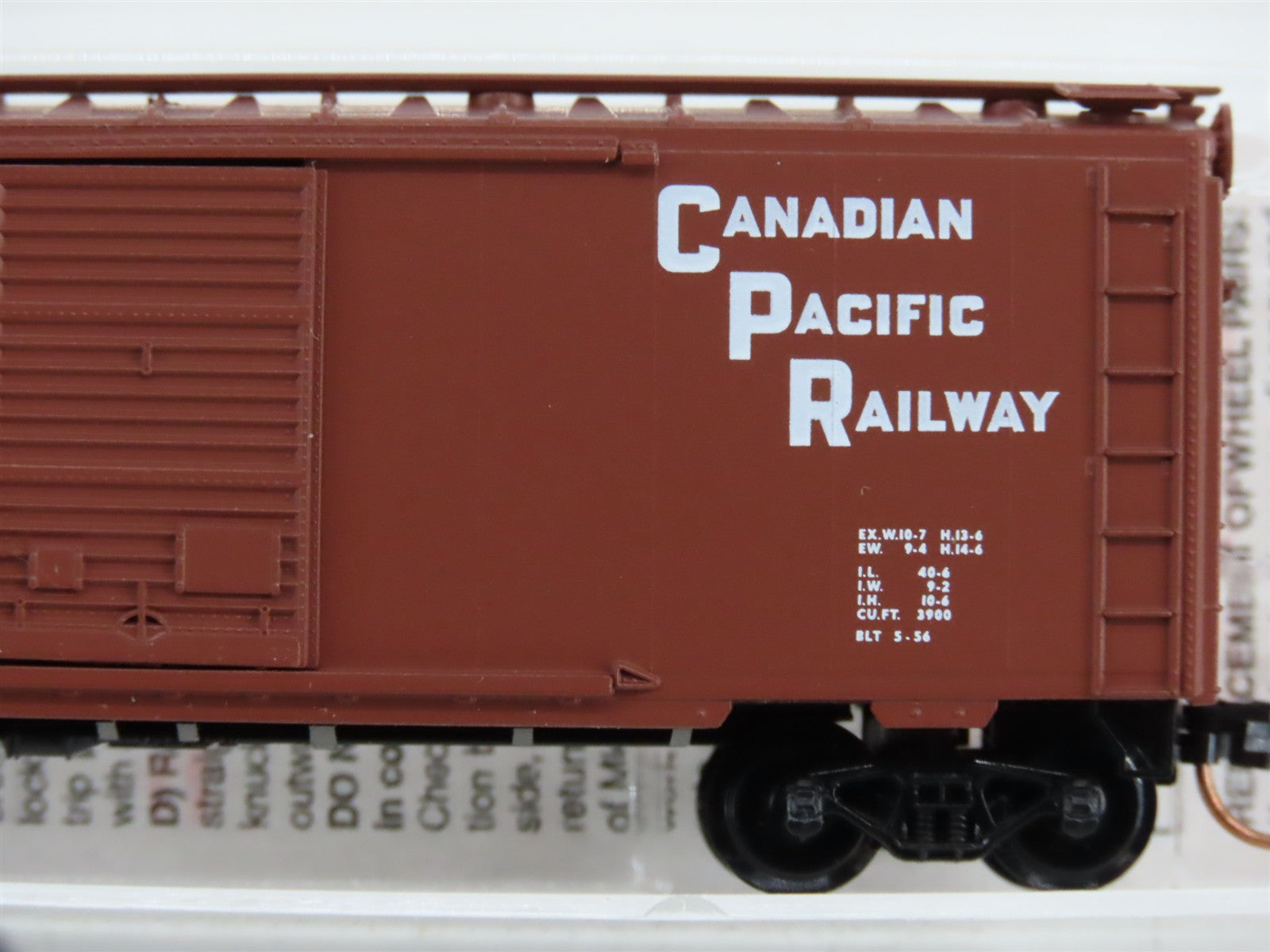 N Scale Micro-Trains MTL 20436/3 C.P. Canadian Pacific 40' Box Car 51096 RTR
