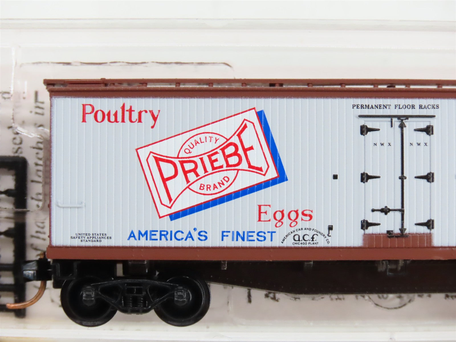 N Scale Micro-Trains MTL 49520 North Western Refrigerator Line 40' Reefer RTR