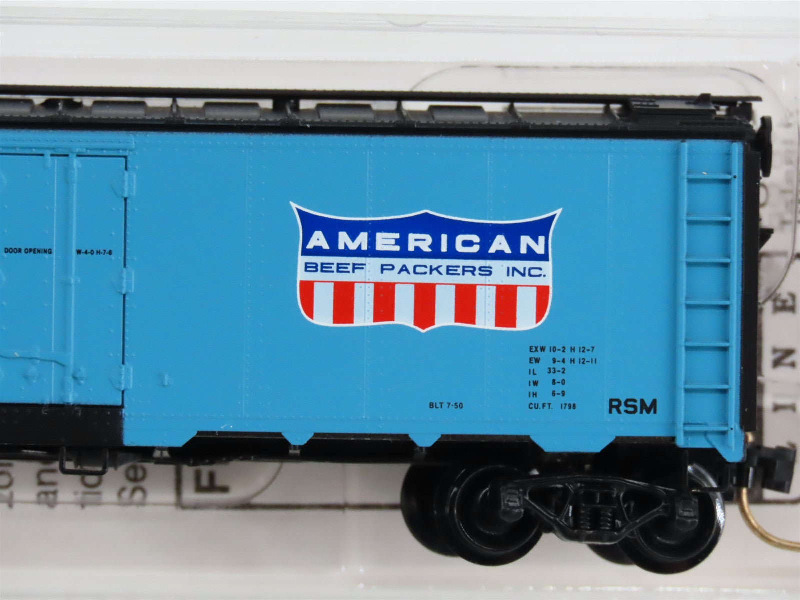 N Scale Micro-Trains MTL 59540 URTX American Beef Packers 40' Reefer 75524 RTR