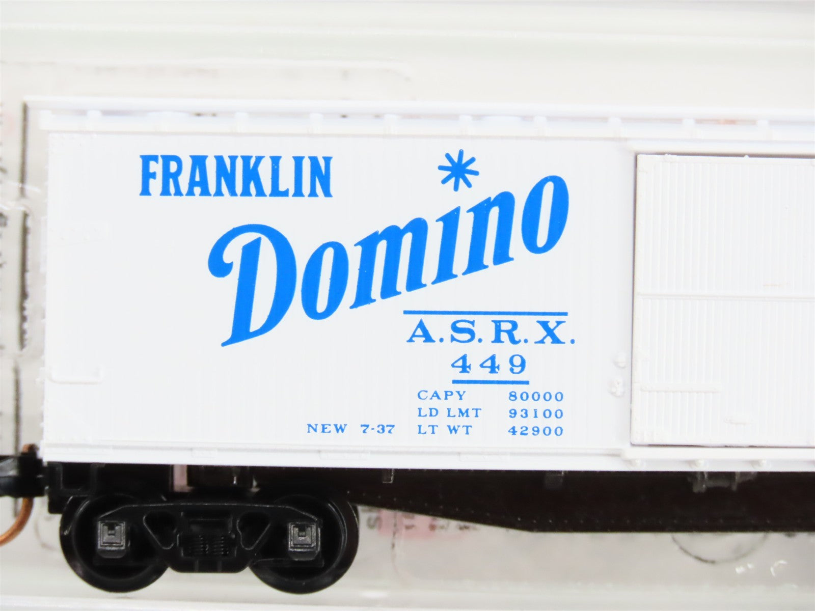 N Scale Micro-Trains MTL 42020 Domino Sugar 40' Double Sheathed Wood Box Car RTR