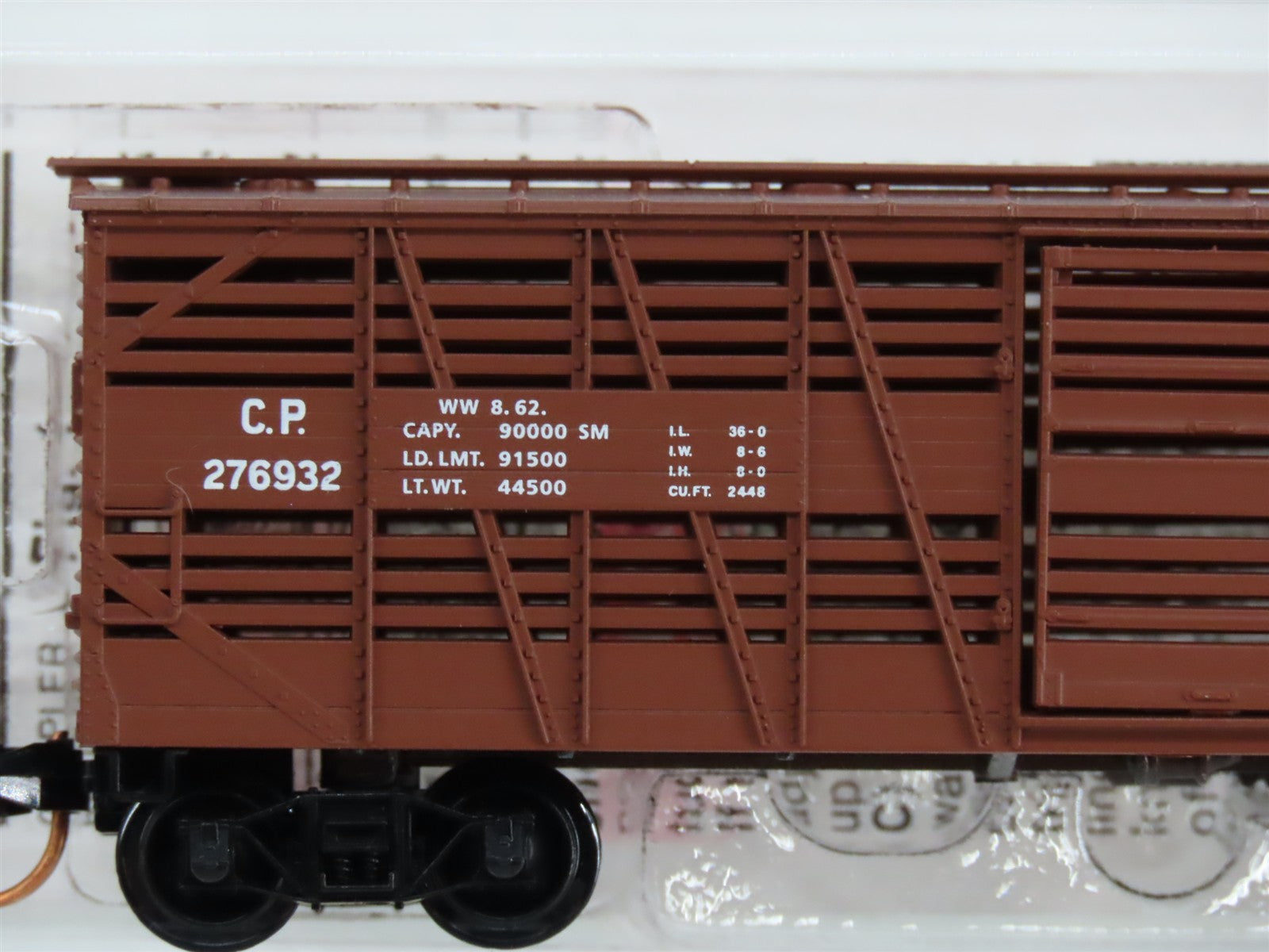 N Scale Micro-Trains MTL 35050 C.P. Canadian Pacific 40' Stock/Cattle Car RTR