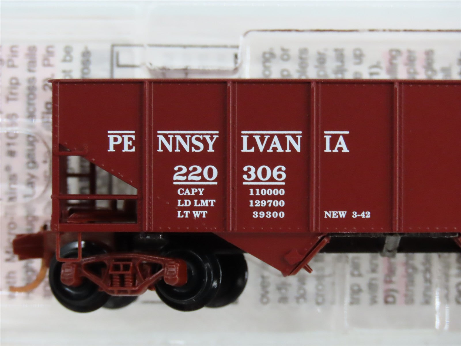 N Scale Micro-Trains MTL 56060 PRR Pennsylvania 33' 2-Bay Hopper 220306 RTR