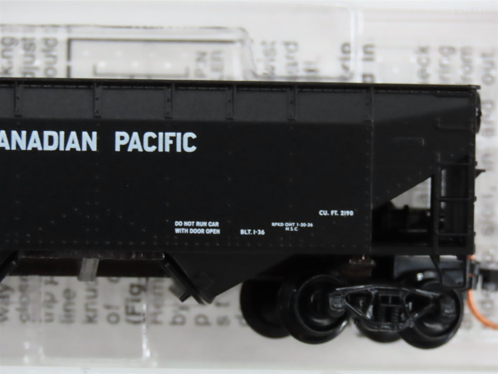 N Scale Micro-Trains MTL 55150 CP Canadian Pacific 33' 2-Bay Hopper 354025 RTR