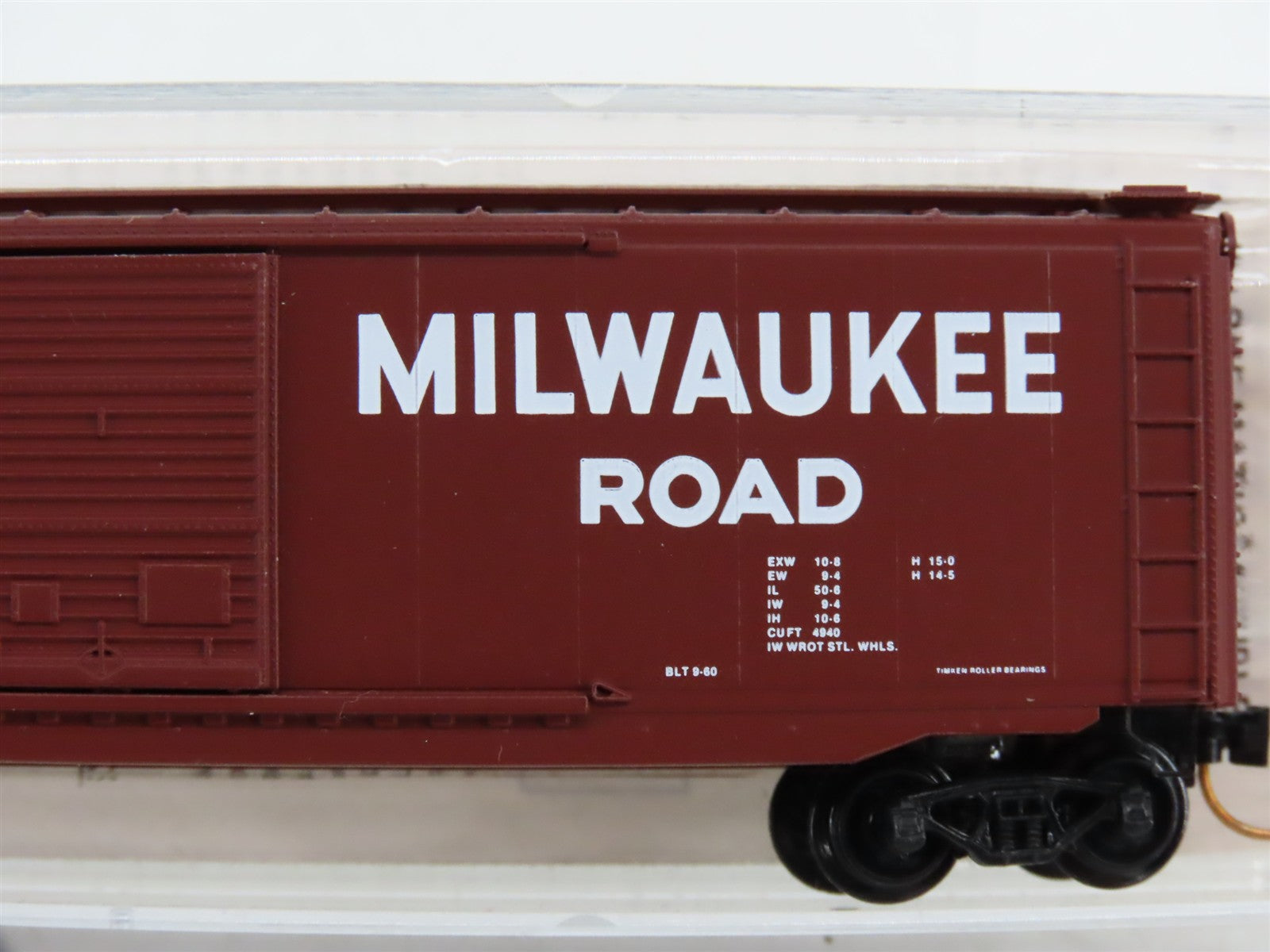 N Scale Micro-Trains MTL 33100 MILW Milwaukee Road 50' Box Car 12122 RTR