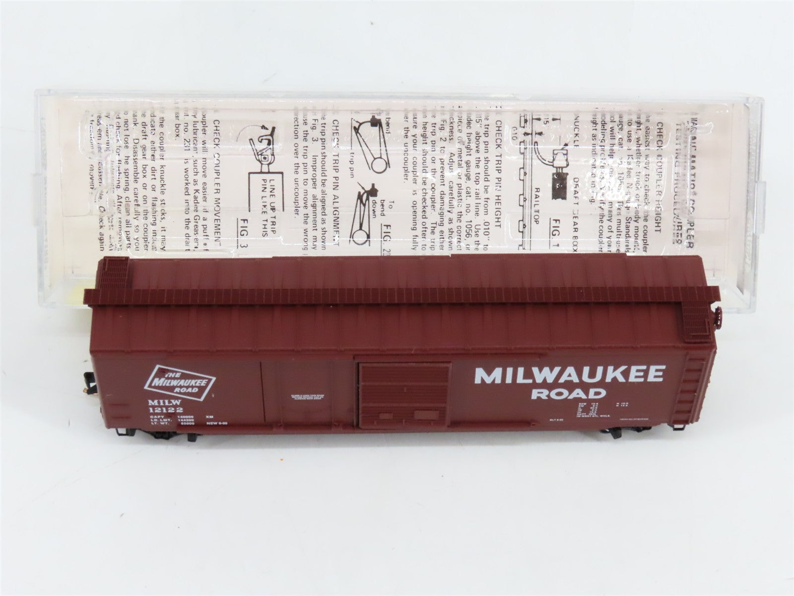 N Scale Micro-Trains MTL 33100 MILW Milwaukee Road 50' Box Car 12122 RTR