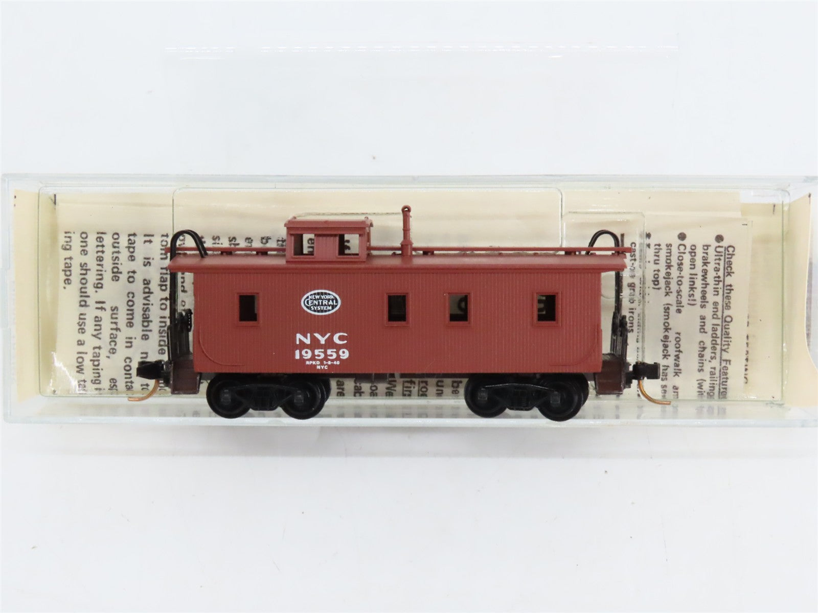 N Scale Micro-Trains MTL 50060 New York Central 34' Wood Sheathed Caboose RTR
