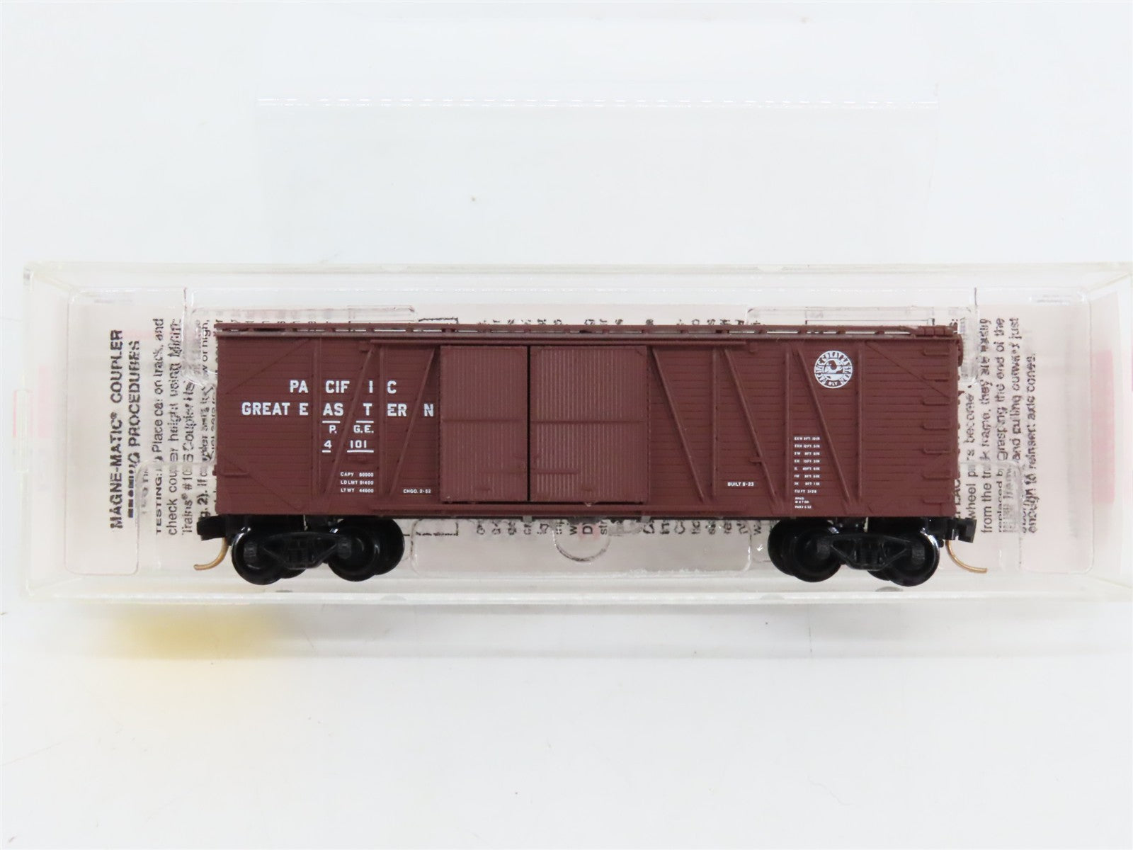 N Scale Micro-Trains MTL 29080 PGE Pacific Great Eastern 40' Box Car 4101 RTR