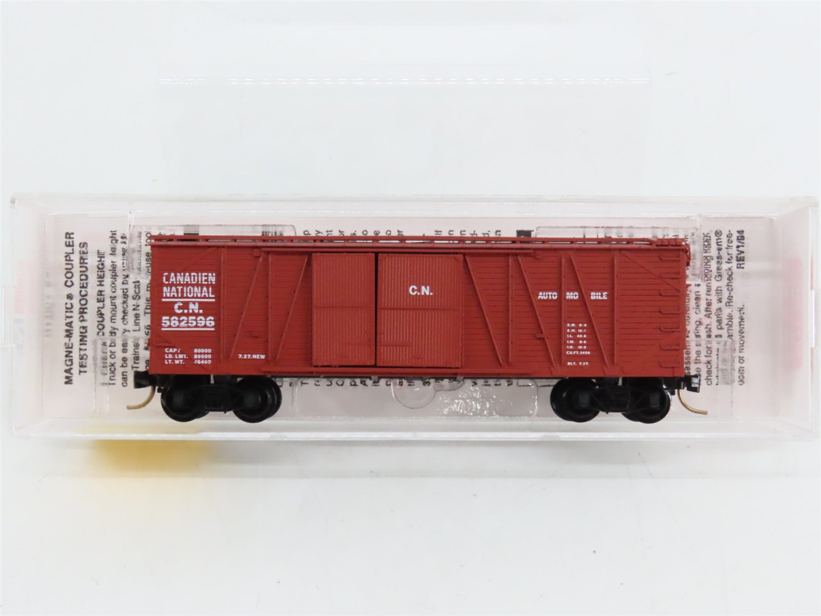 N Scale Micro-Trains MTL 29070 Canadian National 40' Outside Braced Box Car RTR