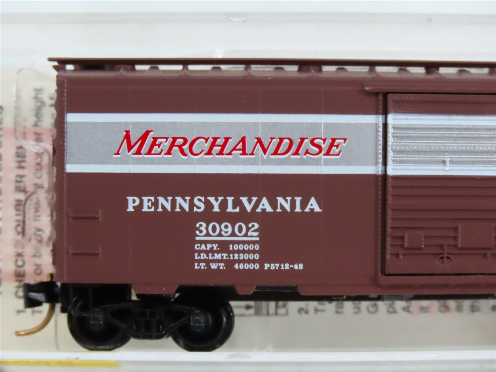 N Scale Micro-Trains MTL 20066 PRR Pennsylvania 40' Box Car 30902 RTR