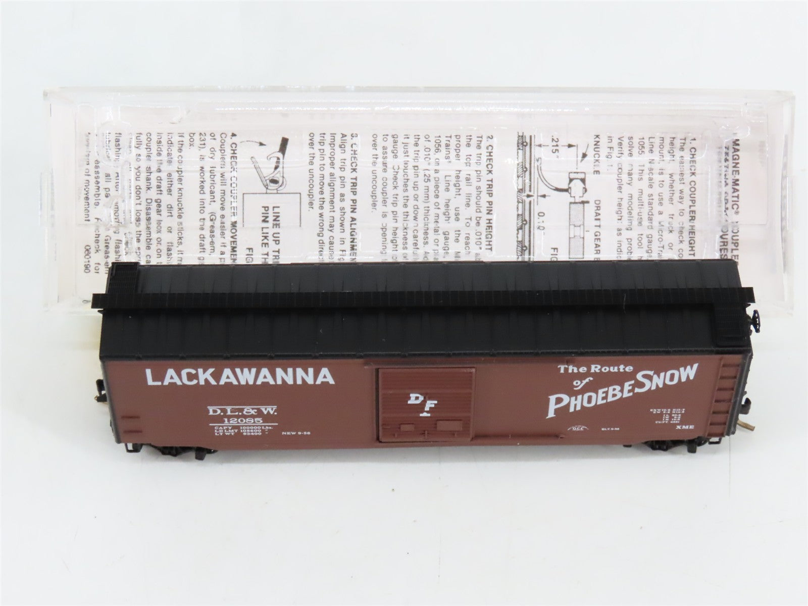 N Scale Micro-Trains MTL 31230 Delaware, Lackawanna & Western Box Car RTR