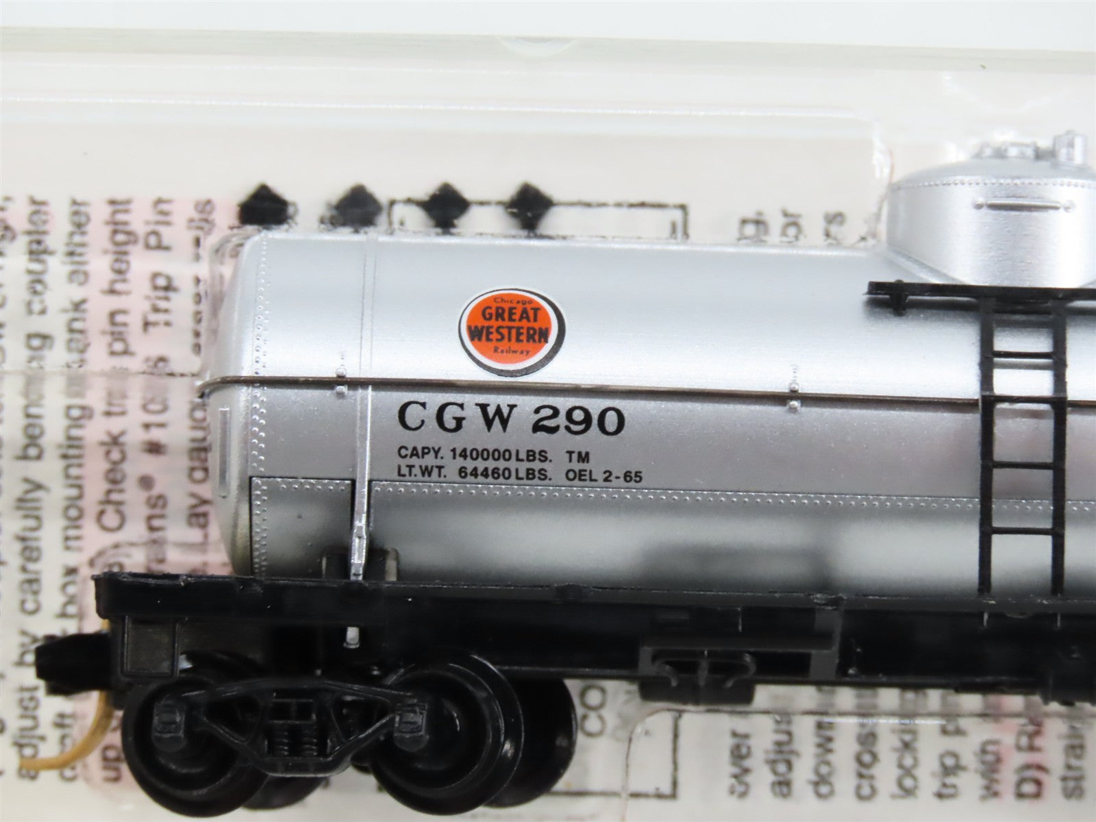 N Scale Micro-Trains MTL 65400 CGW Chicago Great Western 39' Tank Car 290 RTR