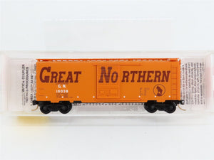 N Scale Micro-Trains MTL 20166 GN Great Northern 40' Box Car 19038 RTR