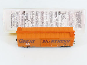 N Scale Micro-Trains MTL 20166 GN Great Northern 40' Box Car 19038 RTR