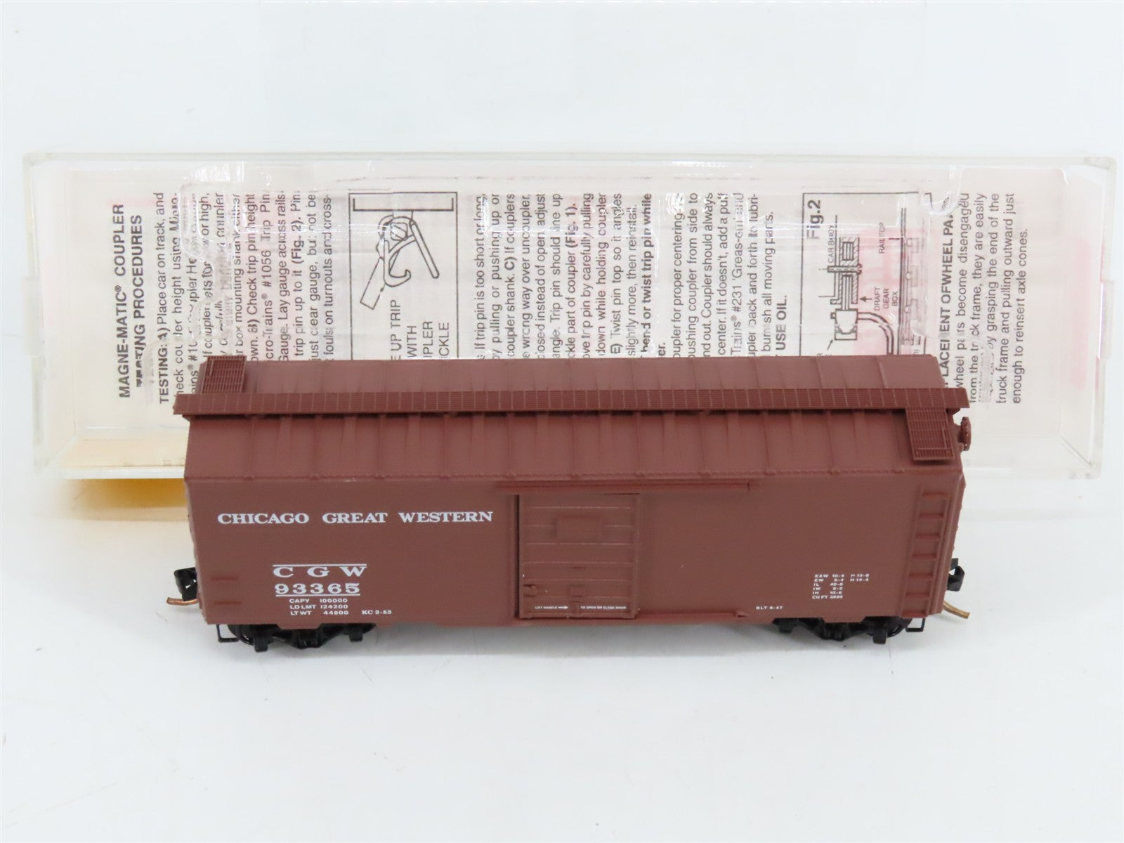 N Scale Micro-Trains MTL 20466 CGW Chicago Great Western 40' Box Car 93365 RTR