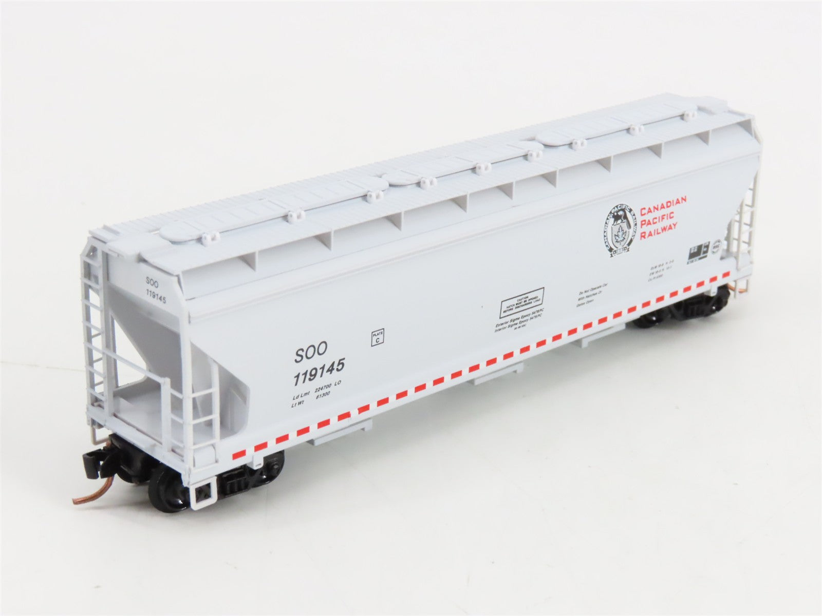 N Scale Micro-Trains MTL 94140 SOO Canadian Pacific 3-Bay Covered Hopper RTR