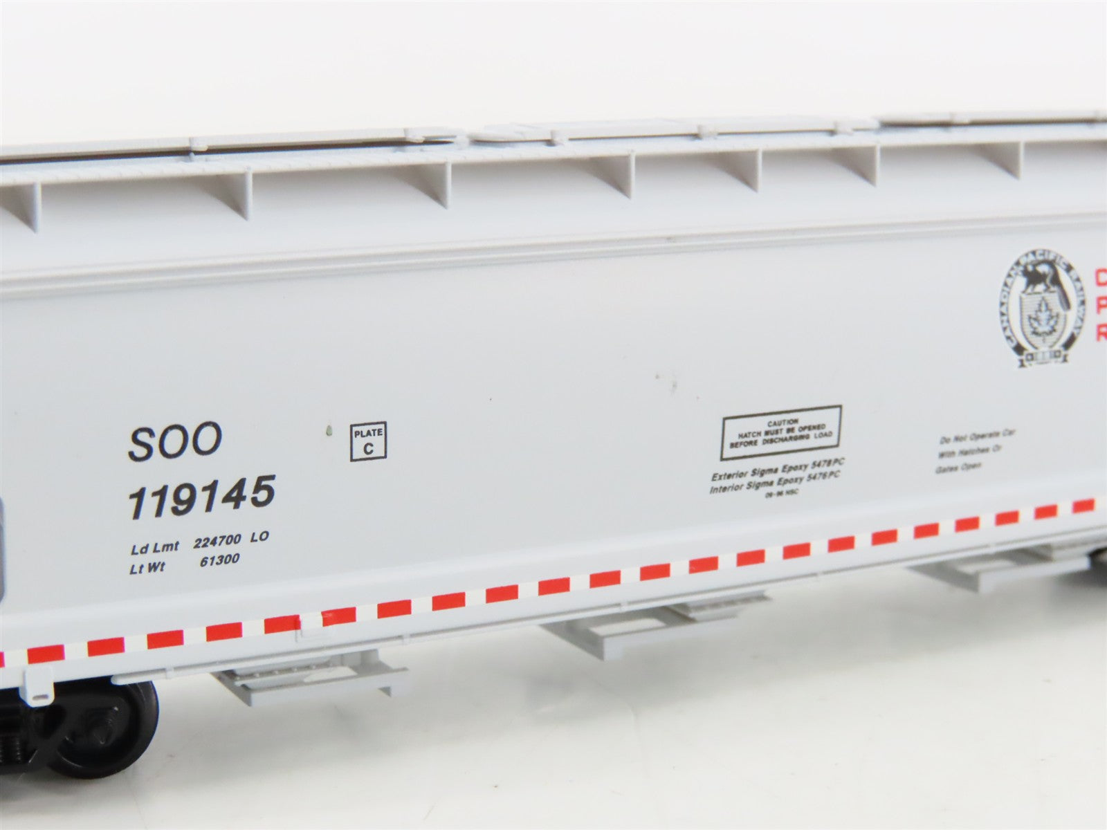 N Scale Micro-Trains MTL 94140 SOO Canadian Pacific 3-Bay Covered Hopper RTR
