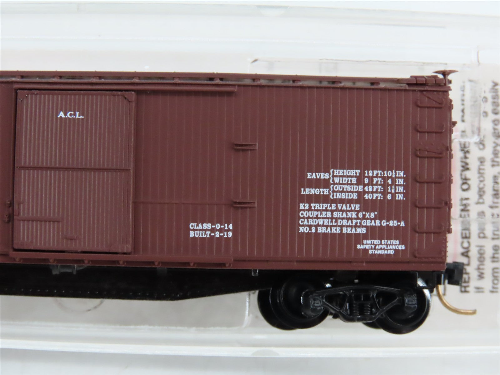 N Scale Micro-Trains MTL 39080 ACL Atlantic Coast Line 40' Box Car 46683 RTR