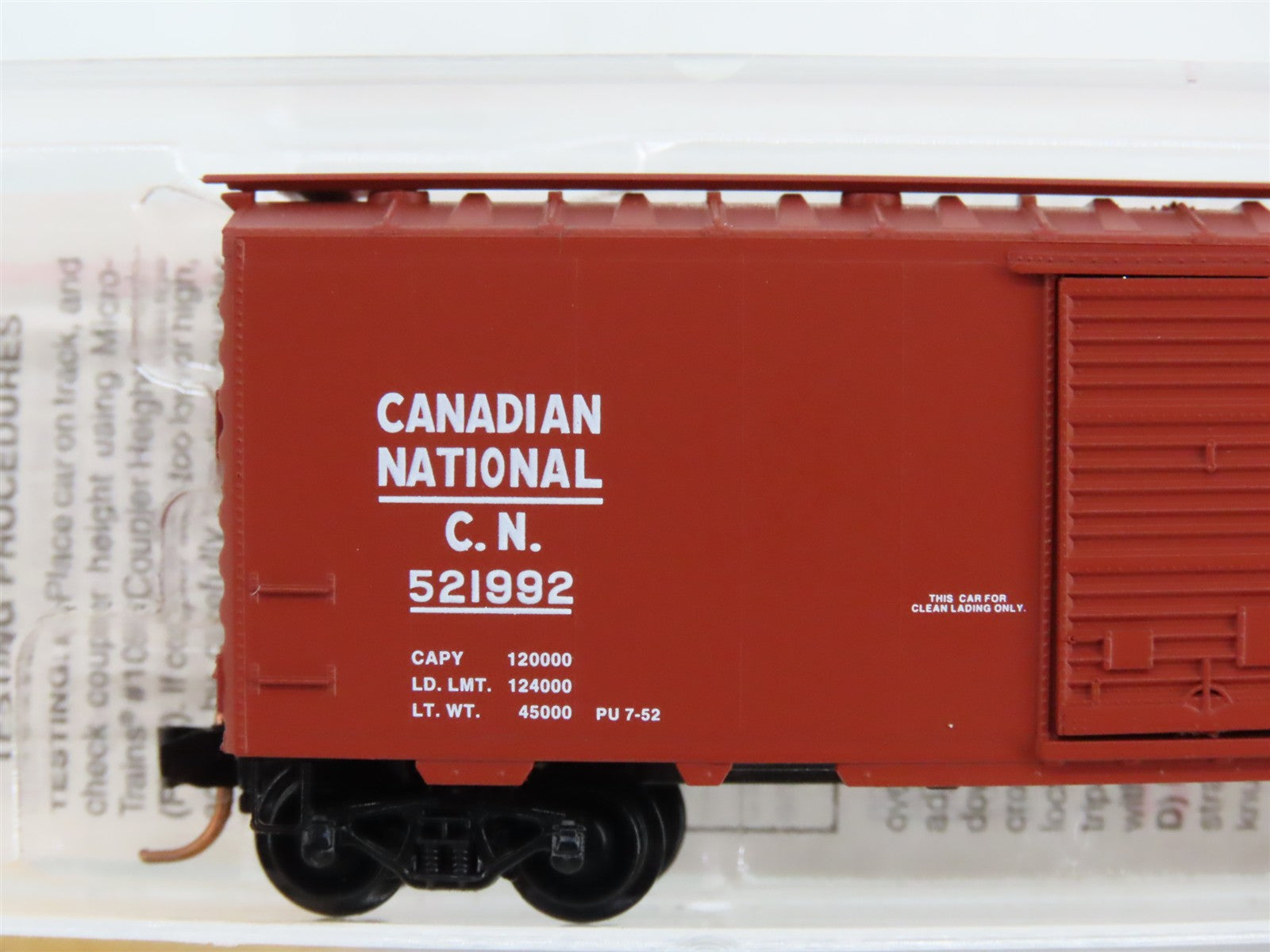 N Scale Micro-Trains MTL 20206 CN Canadian National 40' Box Car 521992 RTR