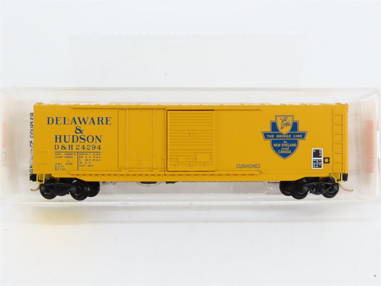 N Scale Micro-Trains MTL 76020 D&H Delaware & Hudson 50' Box Car 24294 RTR